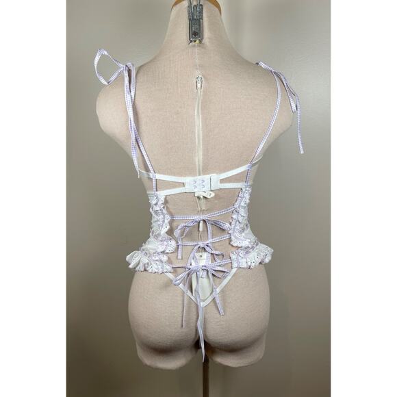 For Love & Lemons Daisy Eyelet Teddy Bodysuit Size 36B - Picture 9 of 11